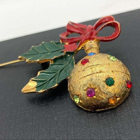 Vintage Gerry’s Christmas Ball Holiday Brooch - Picture 3 of 3